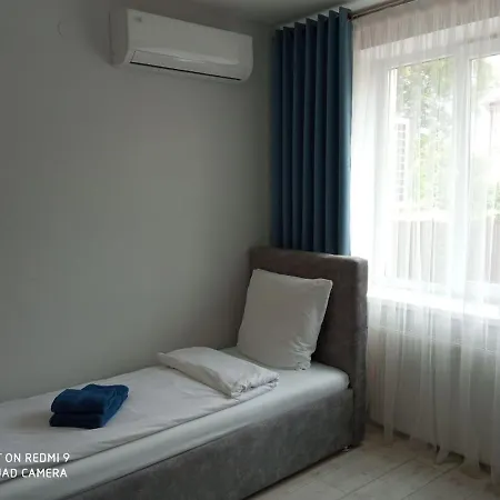 Hotelroom 1 * אוזהורוד